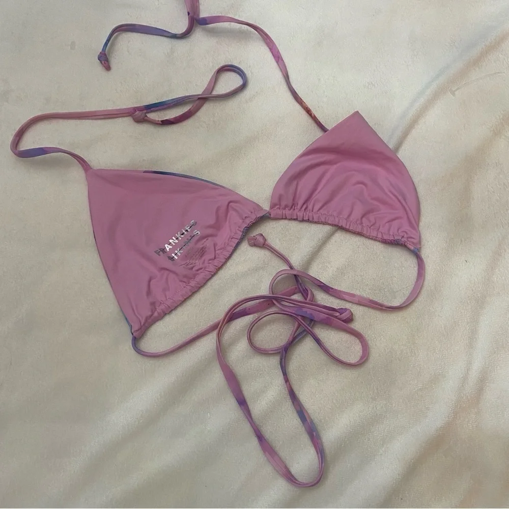 New! Frankie's Bikinis Pink Purple watercolor Floral Bikini top 1093
